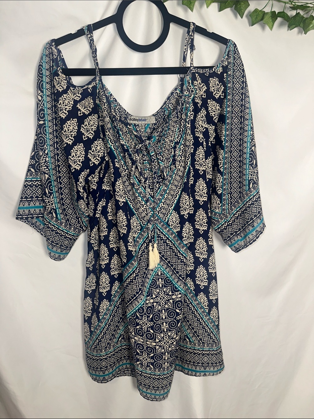 bailey blue Navy, Cream and Teal Printed Peasant Top
